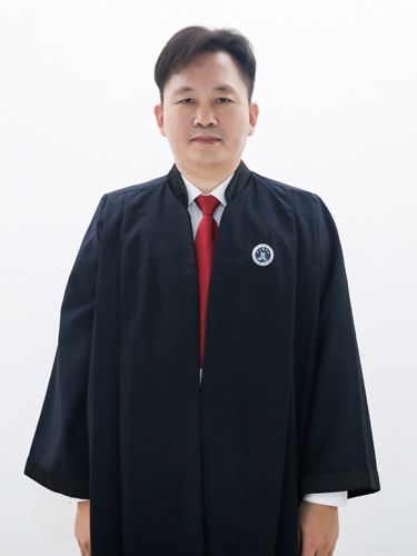 张琪律师